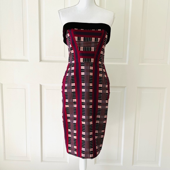 Carolina Herrera Dresses & Skirts - Carolina Herrera silk red plaid strapless dress 6